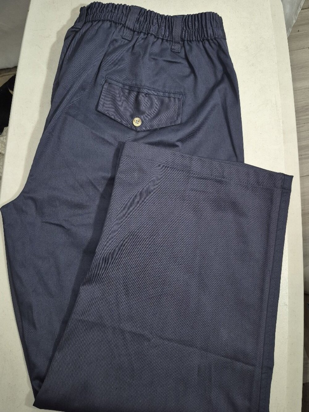 Haband Men's stretch slacks/pants, dark blue, 42/28  NWOT